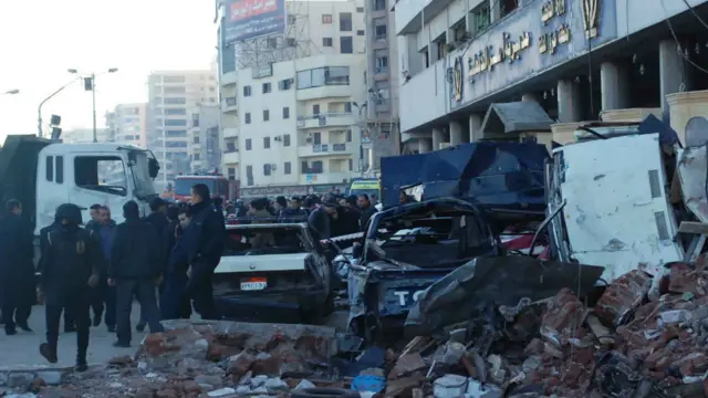 مدير أمن الدقهلية كان من بين المصابين في الانفجار.