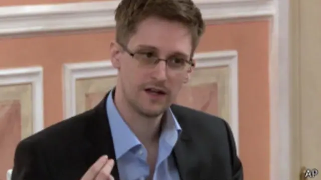 Эдвард Сноуден