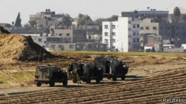 حماس چې د غزې پر تړانګه واکمن دی ويلي دغه بريد "د تاوتريخوالي خطرناک زياتوالی دی".