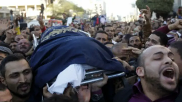 Tras el golpe de estado que depuso a Mohamed Morsi, las protestas en Egipto han derivado en una ola de violencia.