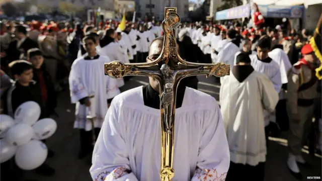 在圣诞节期间，圣城的三个城门都已打开，以便让由拉丁礼宗主教带领的圣诞游行队伍从耶路撒冷进入伯利恒。 