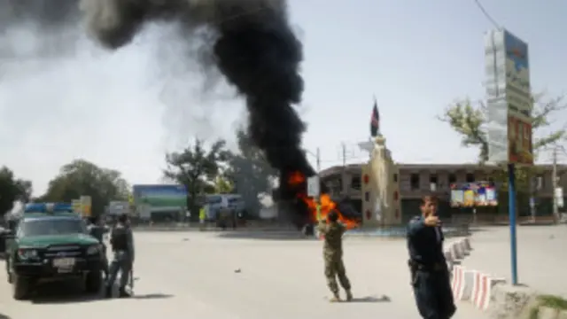 تر اوسه د دواړو چاودنو پړه چا نه ده منلې، خو پړه یې معمولاً د حکومت پر وسله والو مخالفانو اچول کېږي.