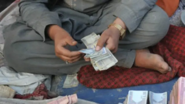 افغانستان د هغو هېوادونو په ډله کې دی چې د پیسو سپینولو څار نړیوال بنسټ پرېکړه لیک یې لاسلیک کړی دی. 