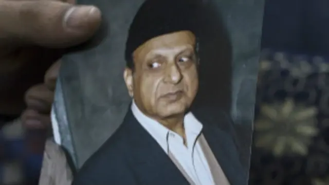 چھلے ماہ موبائل فون پر بنی ایک ویڈیو نے ڈاکٹر مسعود احمد کی زندگی بدل دی اور انہیں جیل پہنچا دیا