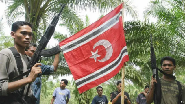 Sepuluh tahun perdamaian Aceh: Kesaksian empat eks kombatan GAM - BBC News  Indonesia