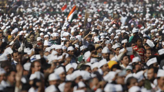 आम आदमी पार्टी, अरविंद केजरीवाल, शपथ ग्रहण समारोह, रामलीला मैदान, दिल्ली,