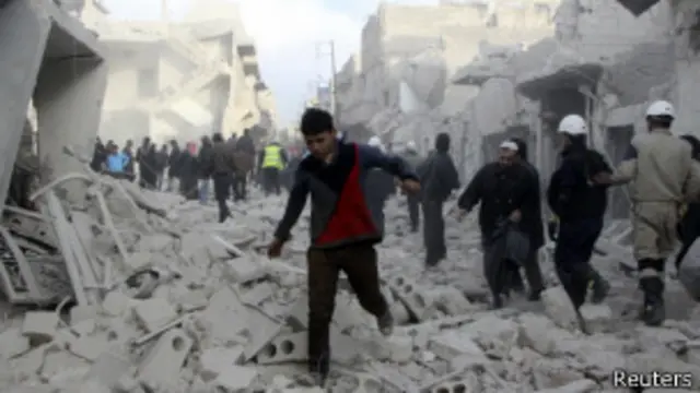 Ataque aéreo contra Alepo