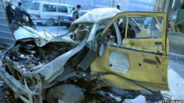 لاشه چند اتومبیل در بازار حلب