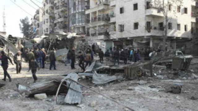 اقوامِ متحدہ کے مطابق شام میں سنہ 2011 میں شروع ہونے والے تنازعے میں اب تک ایک لاکھ سے زیادہ افراد ہلاک ہو چکے ہیں