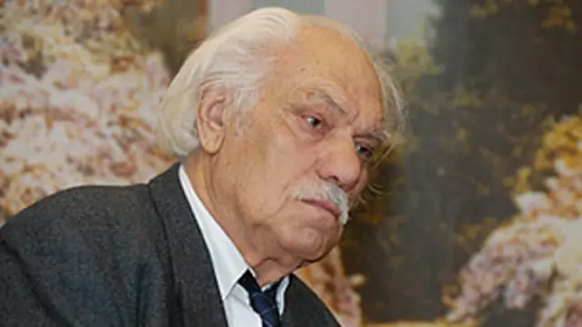 پروفیسور سریانیدی پس از ۹۱ سال عمر به تاریخ ۲۳ دسامبر ۲۰۱۳ درست سی و پنج سال و چهل و یک روز پس از کشف آثار طلا تپه چشم از جهان پوشید.