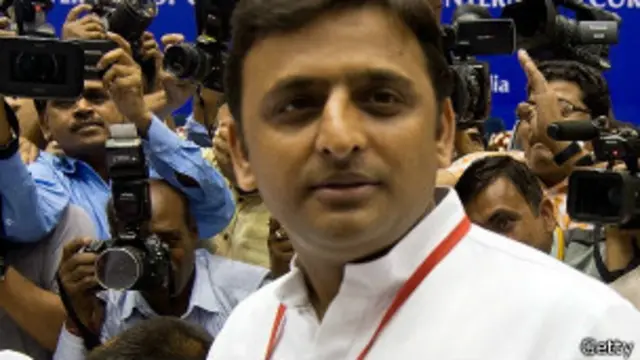 अखिलेश यादव