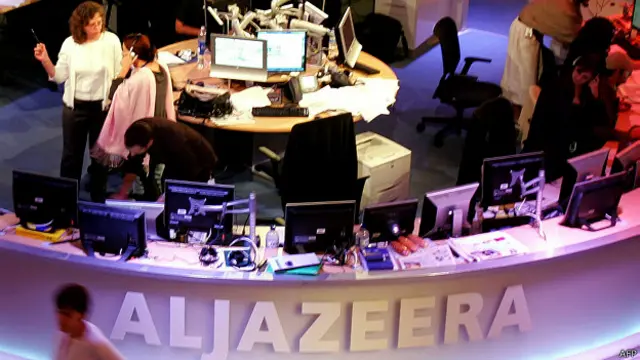 الجزیرہ عربی کے علاوہ انگریزی میں بھی خبریں نشر کرتا ہے