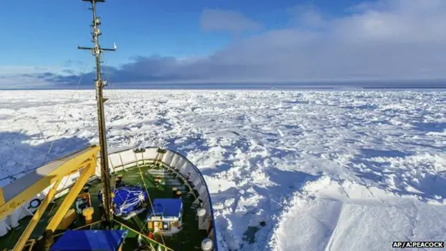 रूसी जहाज़ एमवी अकादेमिक शोकाल्स्की