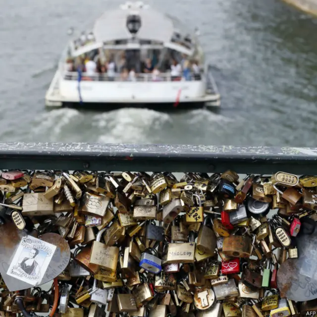 लव लॉक्स, पेरिस