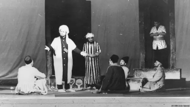 Şəkilləri BBC Azərbaycancaya AR Milli Arxiv İdarəsi, AR Dövlət Kino-Foto Sənədləri Arxivi təqdim edib.