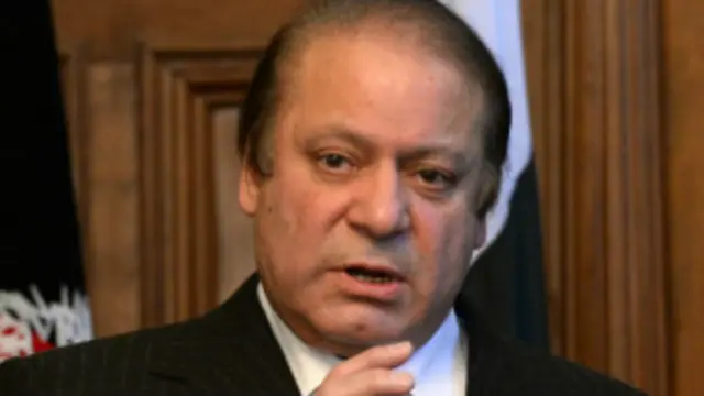 تھر کے ضلعی افسر کے مطابق متاثرین میں خوراک کے 6 ہزار تھیلے اور گندم کی ایک لاکھ پچیس ہزار بوریاں تقسیم کی گئیں ہیں