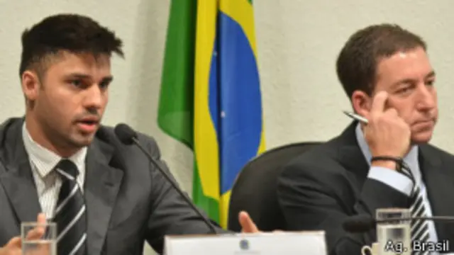 David Miranda (esq) e Glenn Greenwald