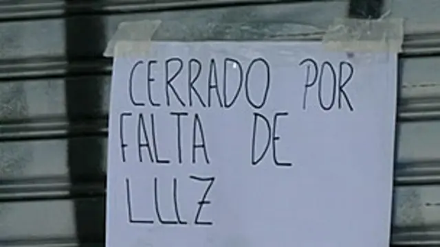 Funcionários públicos foram dispensados e governo pediu o desligamentoapostarapostar em corrida de galgoscorrida de galgoscartazes com neon (BBC)