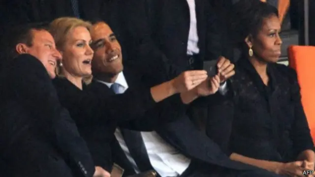 obama selfie