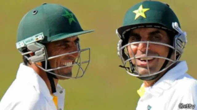 پاکستان کی پہلی اننگز میں سے یونس خان اور مصباح الحق کی سنچریاں نکال دی جائیں تو کچھ بھی نہیں بچتا