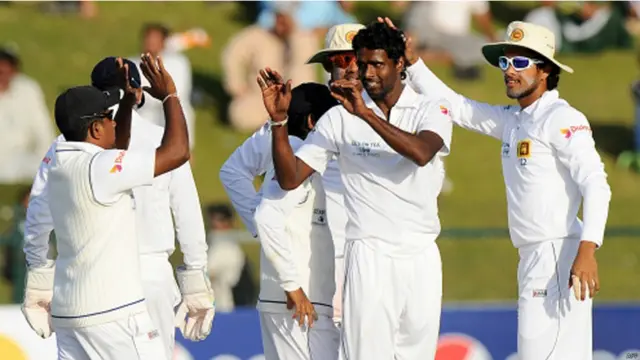 اپنا پہلا میچ کھیلنے والے ارانگا نے یونس اور مصباح کی ڈبل سنچری شراکت کا خاتمہ کیا۔