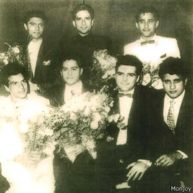 धर्मेंद्र, जॉय मुखर्जी (फ़िल्मालय स्टूडियो के मालिक), फ़िरोज़ ख़ान, मनोज कुमार और शशि कपूर.