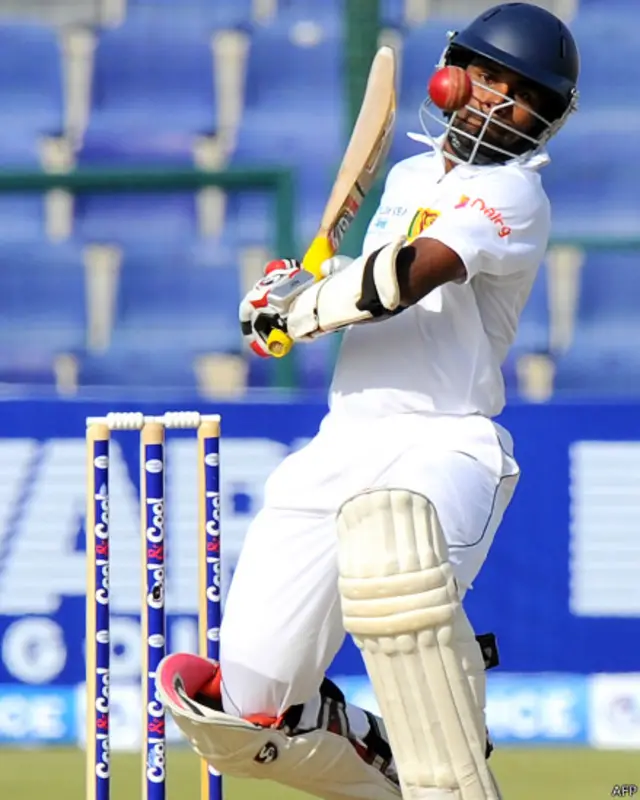 سری لنکا کے بیٹس مین کوشل سلوا نے عمدہ بیٹنگ کی۔ انھوں نے 81 رنز سکور کیے۔