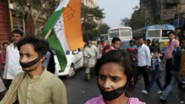 Kasus pemerkosaan yang marak di India melahirkan kemarahan massal.
