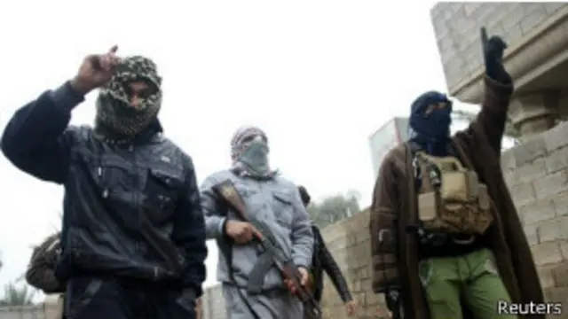 Hombres armados en Faluya