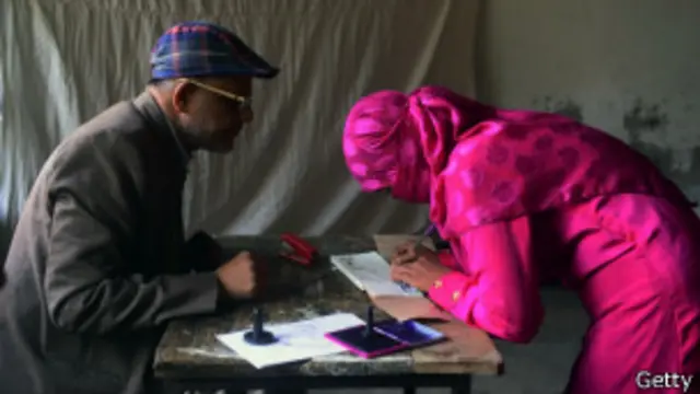 امریکہ، یورپی یونین اور دولتِ مشترکہ نے بنگلہ دیش میں انتخابات کی نگرانی کرنے کے لیے اپنے مبصرین بھیجنے سے انکار کر دیا ہے