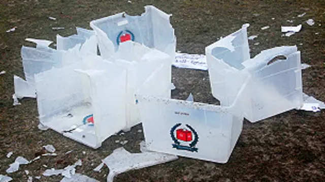 په بنګله دېش کې د یکشنبې د ورځې ټاکنې له تاوتریخوالي سره ملې وې، له ۲۰ نه د ډېرو کسانو د وژل کېدو رپوټ ورکړل شوی دی