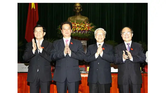 Các lãnh đạo Việt Nam liên tục thúc đẩy chống tham nhũng