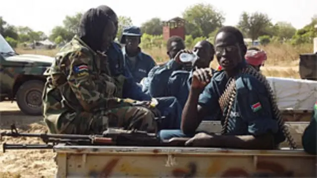 د دواړو ښکيلو غاړو ترمنځ جګړې کې تراوسه ۱۰۰۰ کسه وژل شوي دي