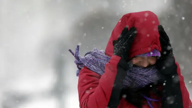 अमरीका में पिछले दो दशक का सबसे ठंडा मौसम होने की भविष्यवाणी की जा रही है