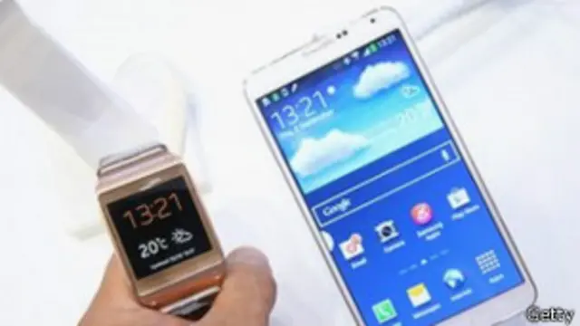 يمكن التحكم في الأجهزة المنزلية من خارج المنزل من خلال تطبيق على ساعة سامسونج الإليكترونية