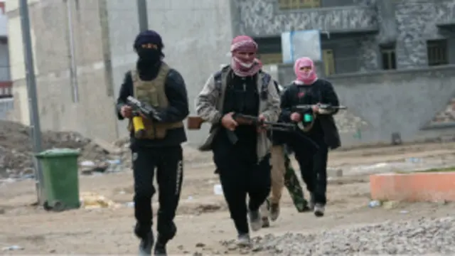 فلوجہ شہر کئی دنوں سے القاعدہ سے منسلک دہشت گردوں کے قبضے میں ہے