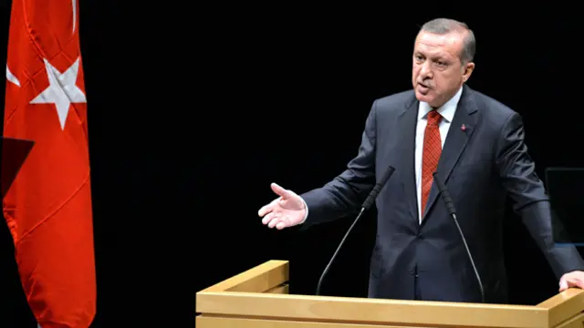 يقوم رئيس الحكومة التركية بزيارة رسمية الى اليابان تهدف الى تعزيز التعاون الاقتصادي بين البلدين