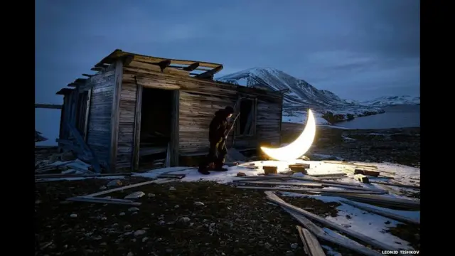 Арт-проект "Частная Луна" Леонида Тишкова