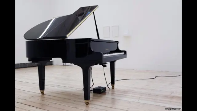 "Земля-Луна-Земля", Кэти Патерсон