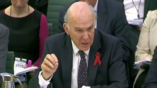 عرف فينس كابيل بجرأته في الحديث ضد سياسات الحكومة في مجال الهجرة.