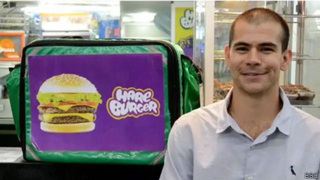 Raphael Kras, fundador da Hareburger | BBC