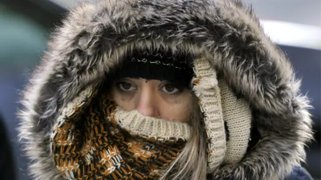 مریکہ میں اب تک 16 افراد اس انتہائی سرد موسم اور برفانی طوفان کی وجہ سے ہلاک ہو چکے ہیں