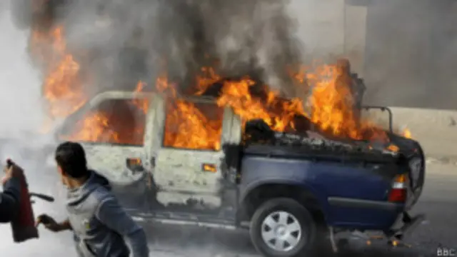  تشهد مصر سلسة من أعمال العنف منذ عزل الجيش للرئيس المصري السابق محمد مرسي