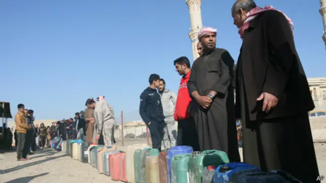 طالب البيان منظمات الإغاثة ودوائر المحافظة المركزية بتوفير المواد الغذائية والادوية والمشتقات النفطية. 