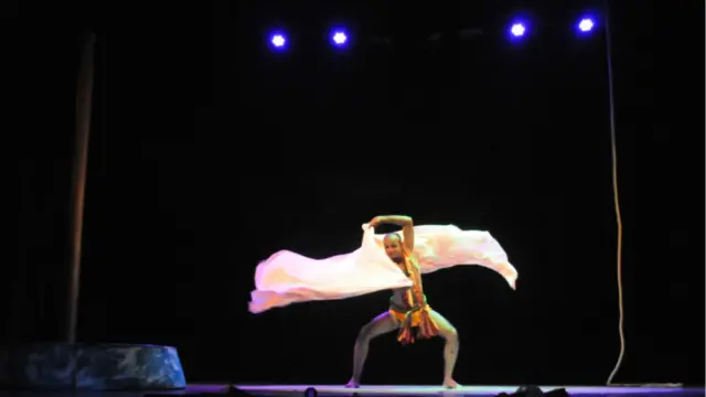 भारत रंग महोत्स्व (नाटक - पुरुषसूक्ता)