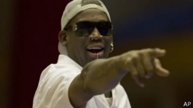 ကင်ဂျုံအန်း မွေးနေ့ပွဲအတွက် ရောက်နေသူ Dennis Rodman