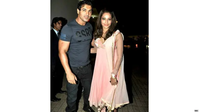 जॉन अब्राहम, बिपाशा बासु