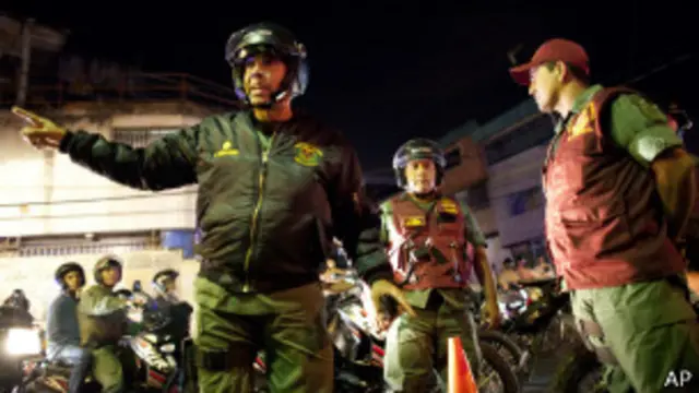 полицейская операция в Каракасе