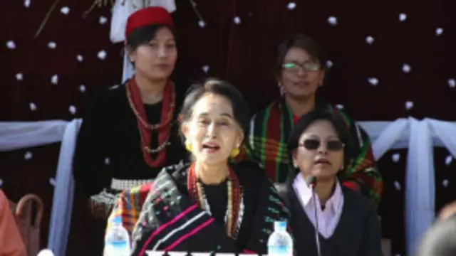 ချင်းပြည်နယ် ခရီးစဉ် အတွင်း ဖလန်းမြို့ ရောက်စဉ်