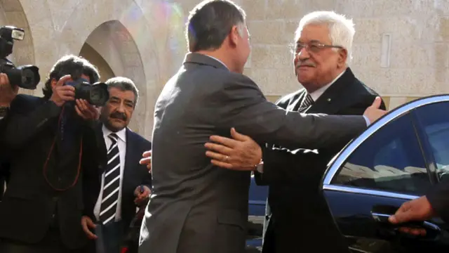 محمود عباس: سنواصل البحث في الافكار التي يطرحها جون كيري